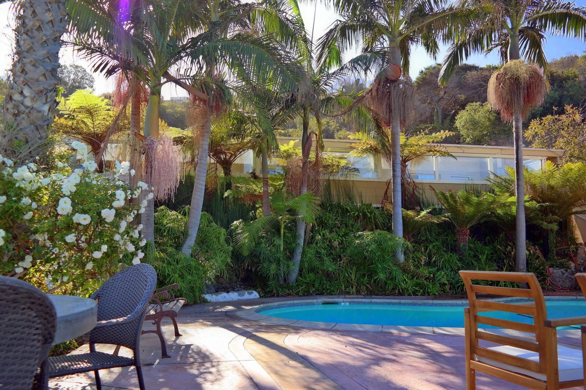 Malibu Country Inn Extérieur photo