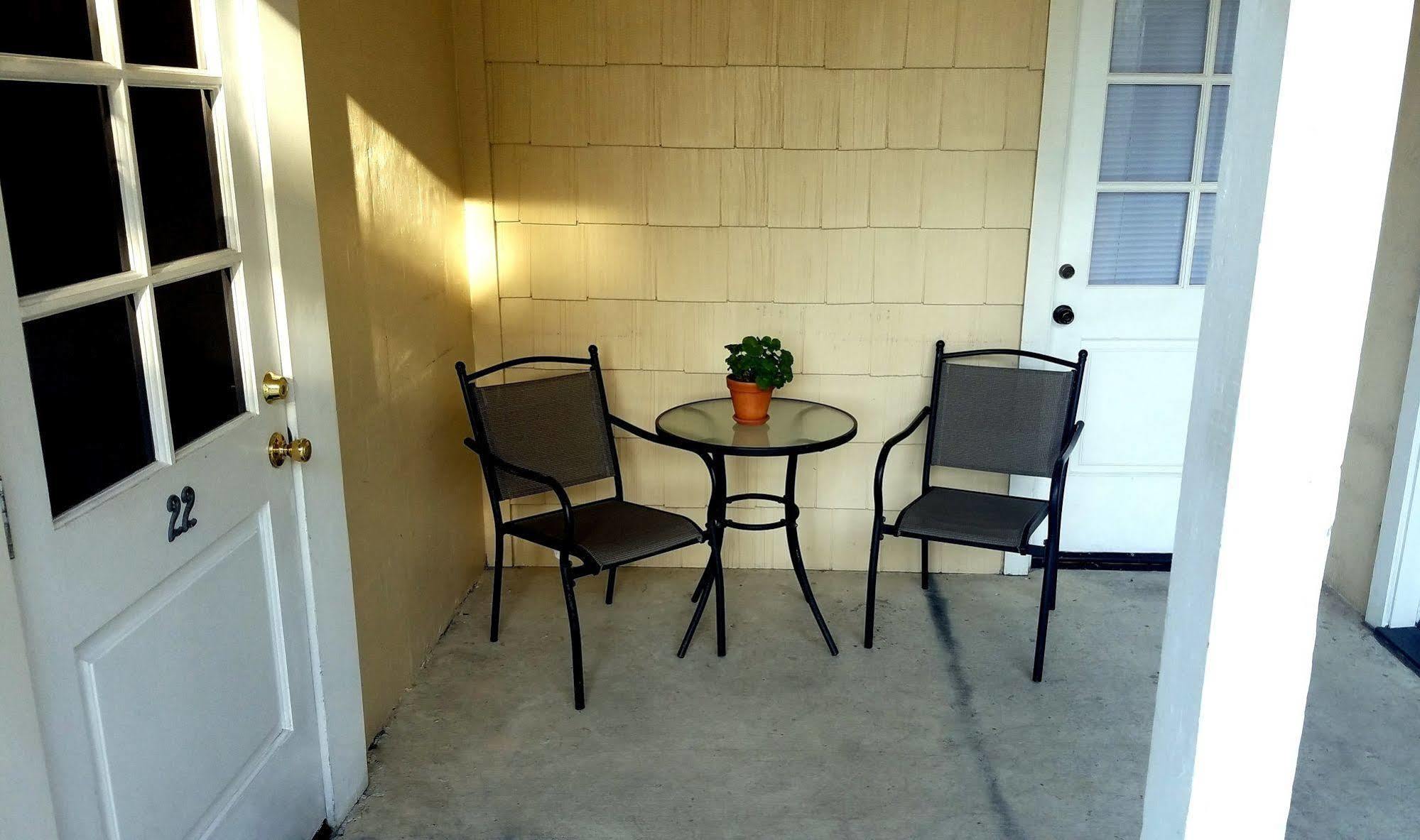 Malibu Country Inn Extérieur photo