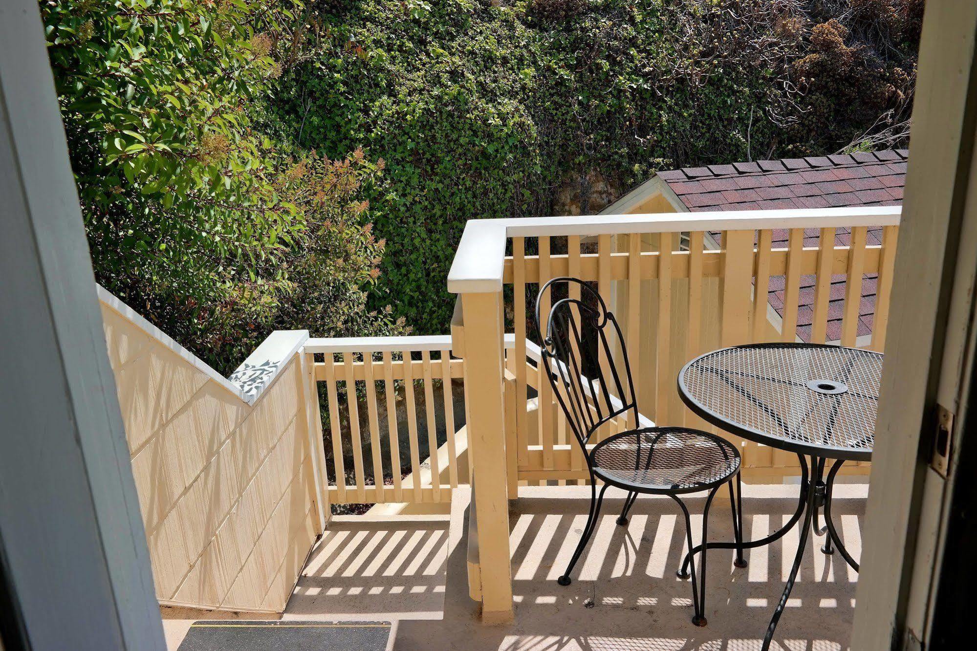 Malibu Country Inn Extérieur photo